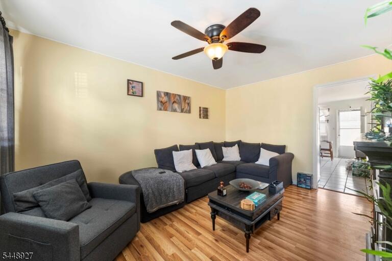Property listing MLS 4042685 photo 6