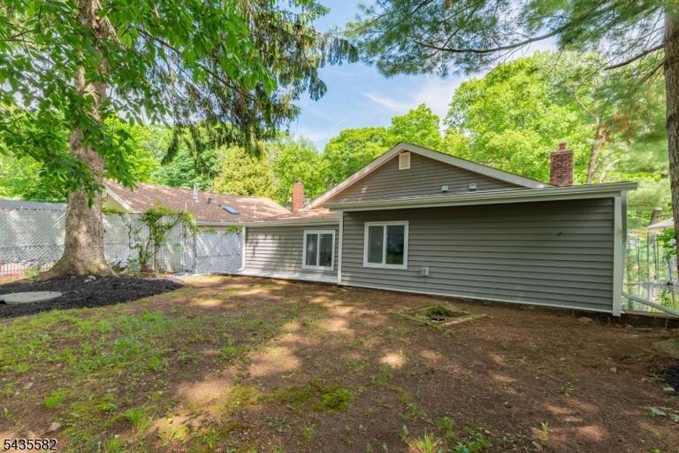 Property listing MLS 4042694 photo 34