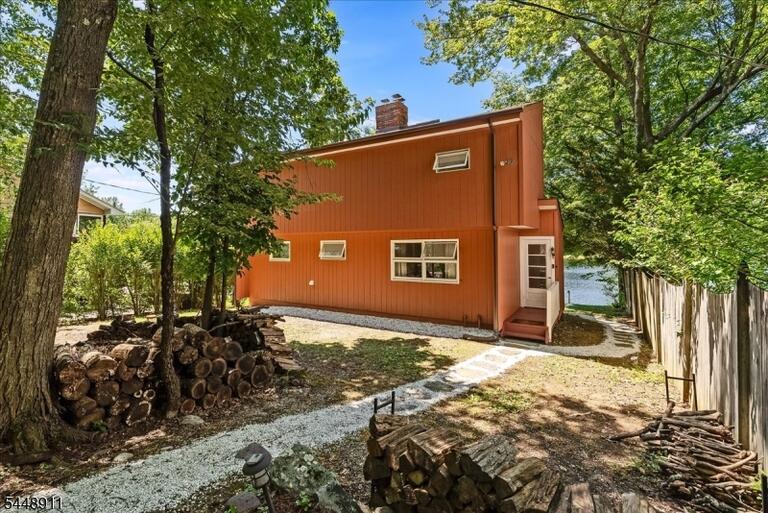 Property listing MLS 4042735 photo 19