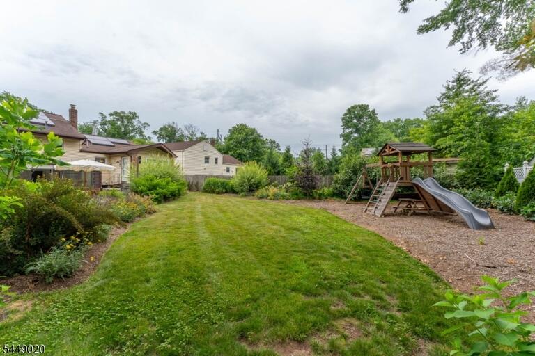 Property listing MLS 4042856 photo 30