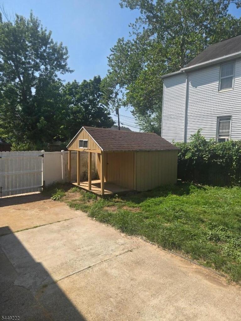 Property listing MLS 4042943 photo 9