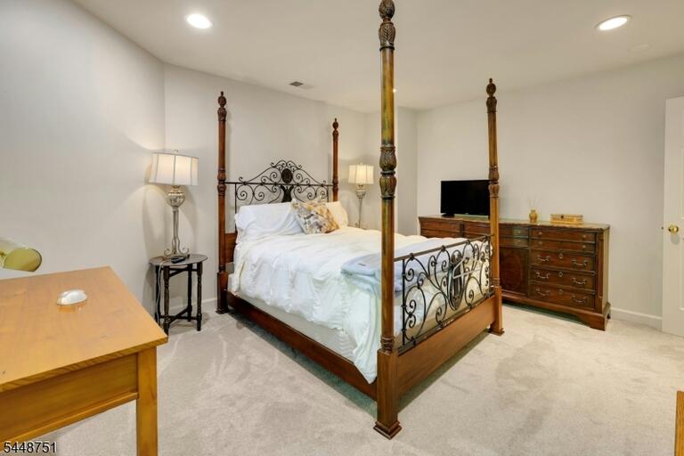 Property listing MLS 4043004 photo 28