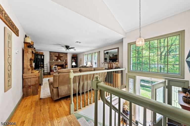 Property listing MLS 4043137 photo 8