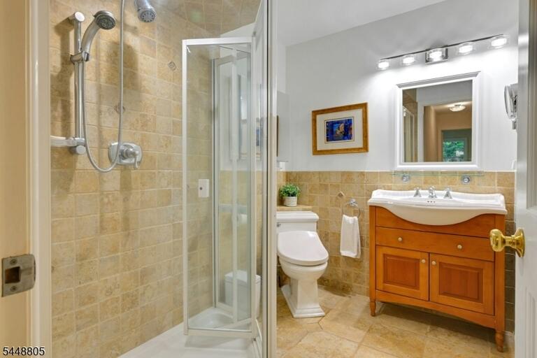 Property listing MLS 4043390 photo 25