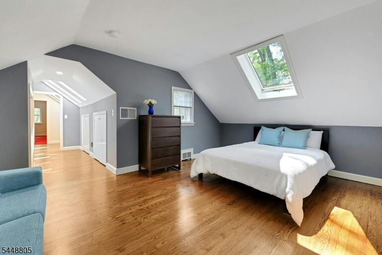 Property listing MLS 4043390 photo 32