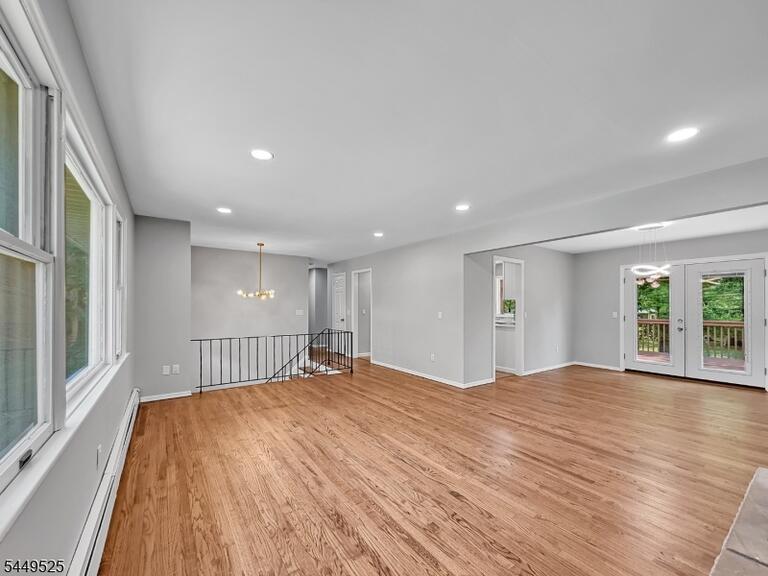 Property listing MLS 4043417 photo 5
