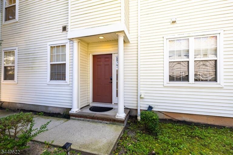 Property listing MLS 4043507 photo 2