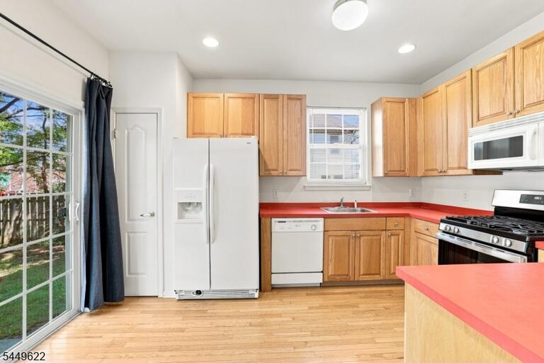 Property listing MLS 4043507 photo 8