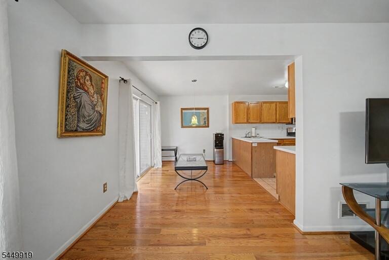 Property listing MLS 4043589 photo 15
