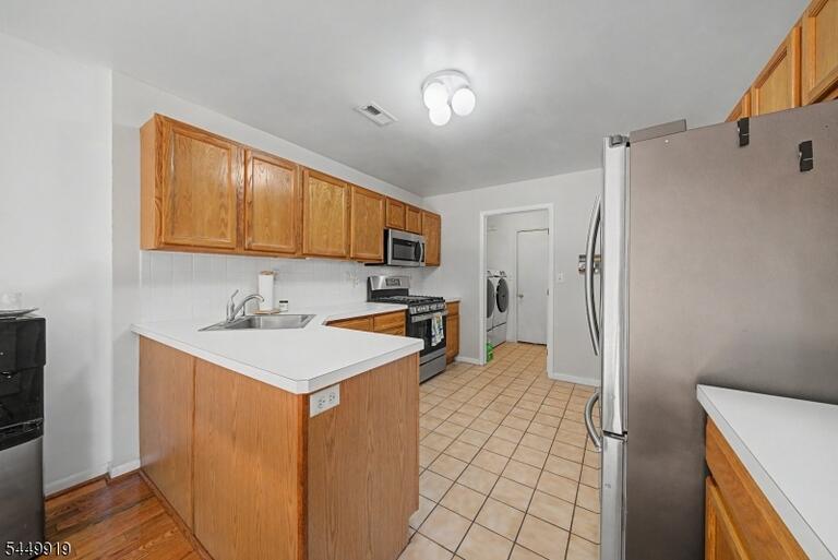 Property listing MLS 4043589 photo 18