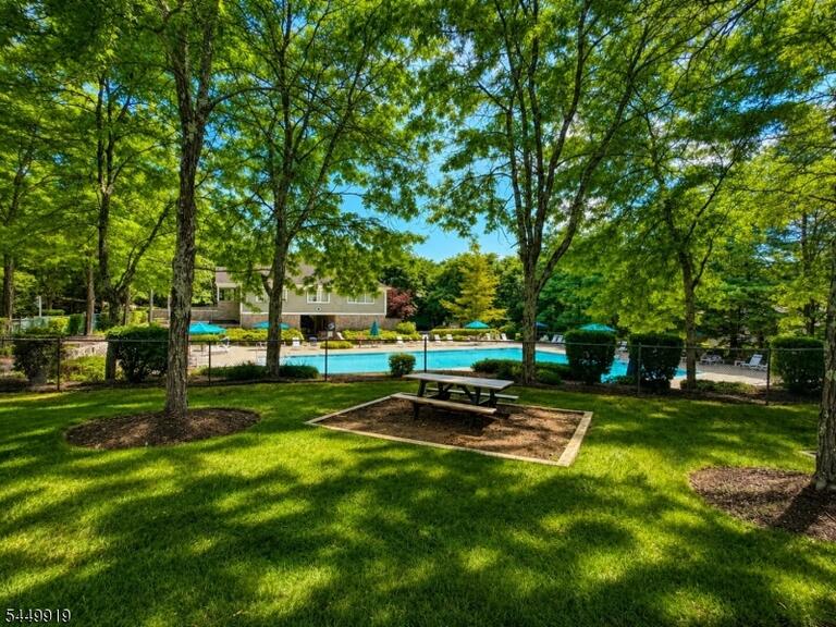 Property listing MLS 4043589 photo 45