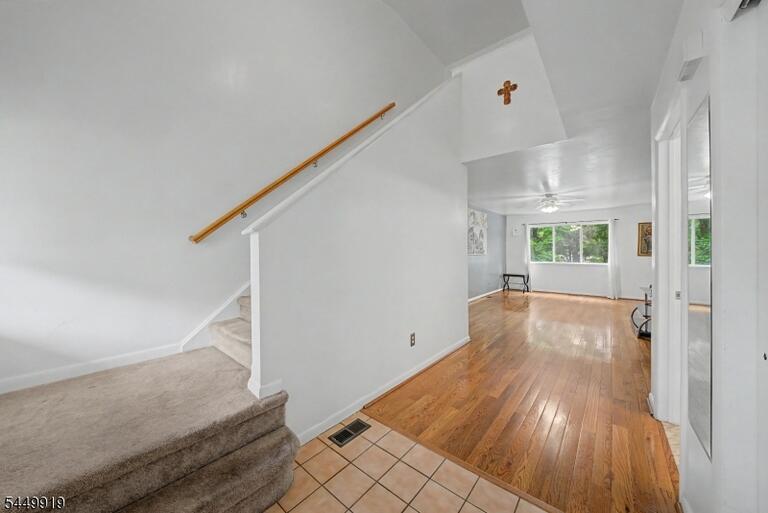 Property listing MLS 4043589 photo 5