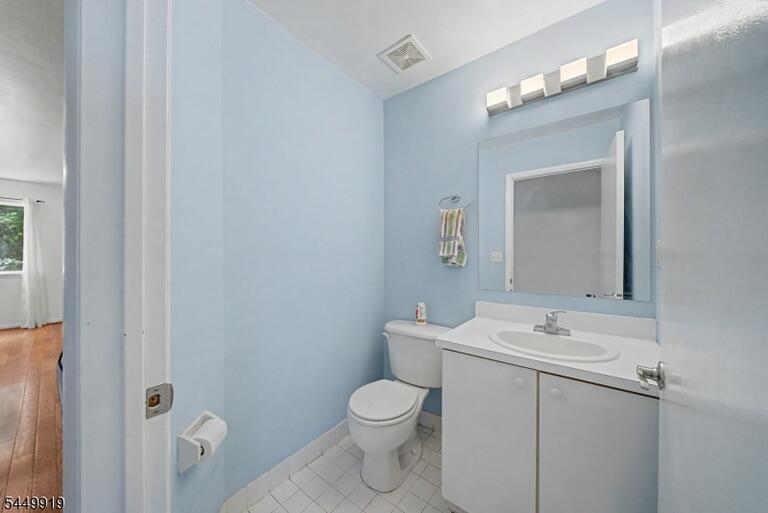 Property listing MLS 4043589 photo 7