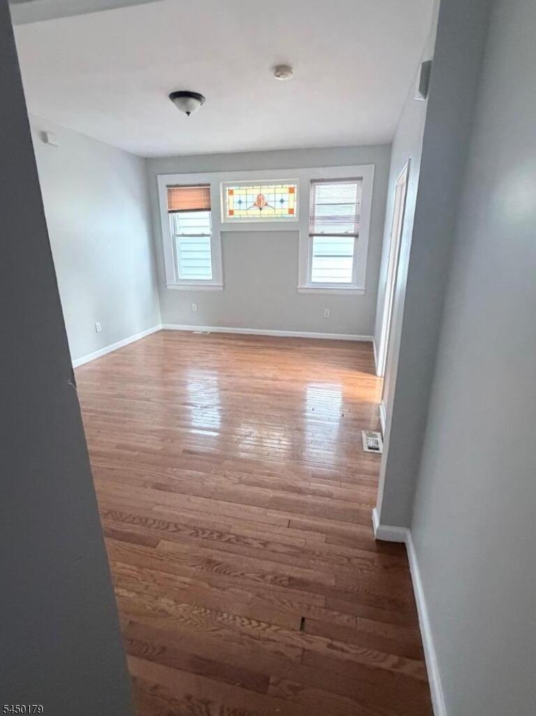 Property listing MLS 4043663 photo 3
