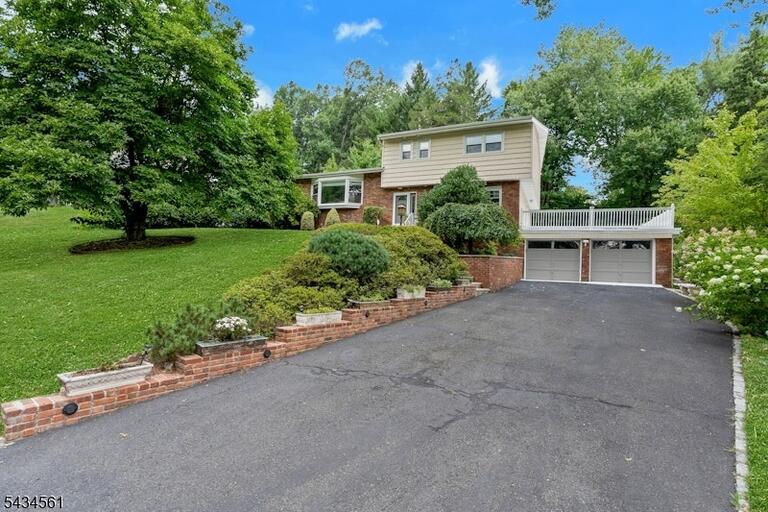 Property listing MLS 4043673 photo 22