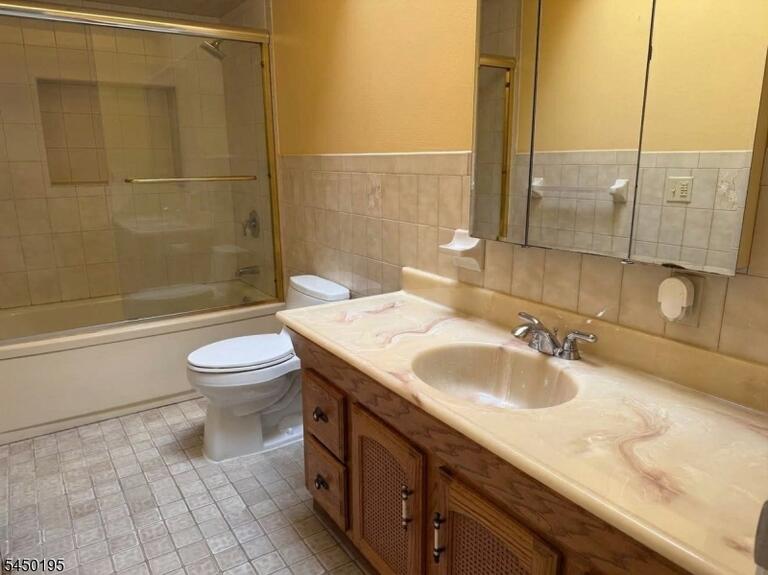 Property listing MLS 4043692 photo 14