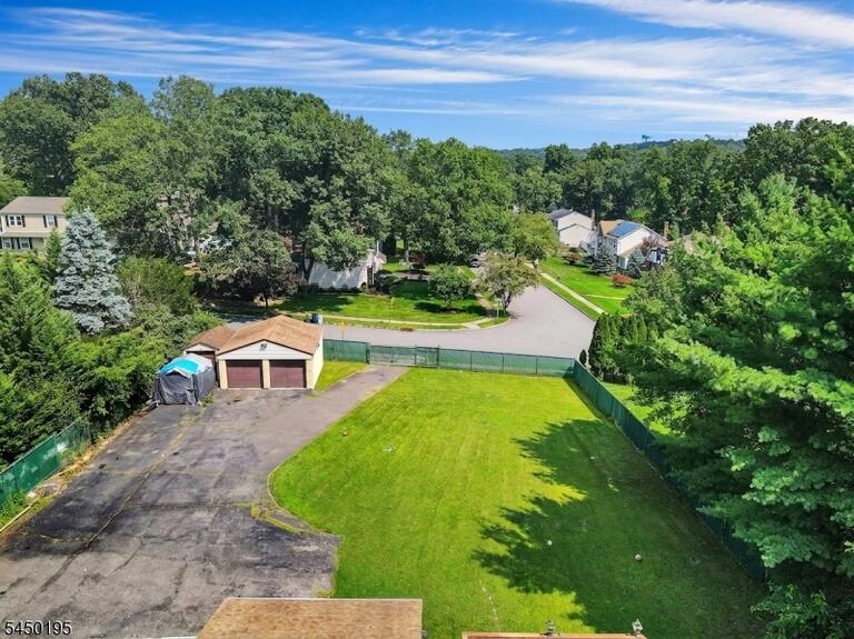 Property listing MLS 4043692 photo 9