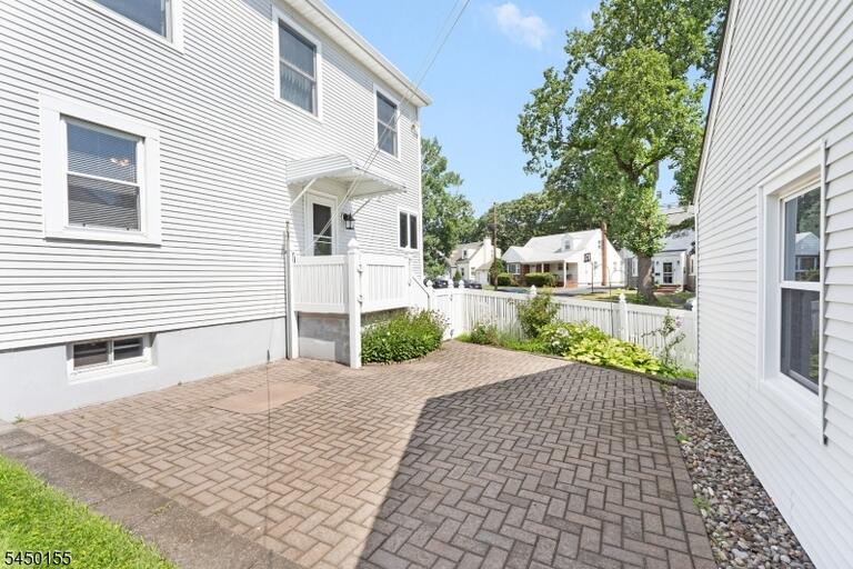 Property listing MLS 4043839 photo 30