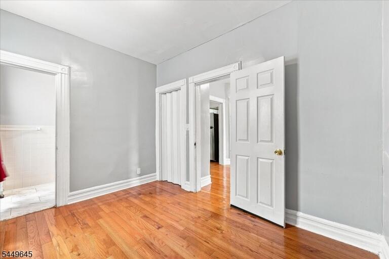 Property listing MLS 4043939 photo 12