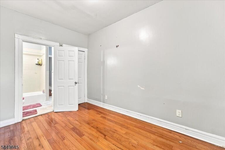 Property listing MLS 4043939 photo 6