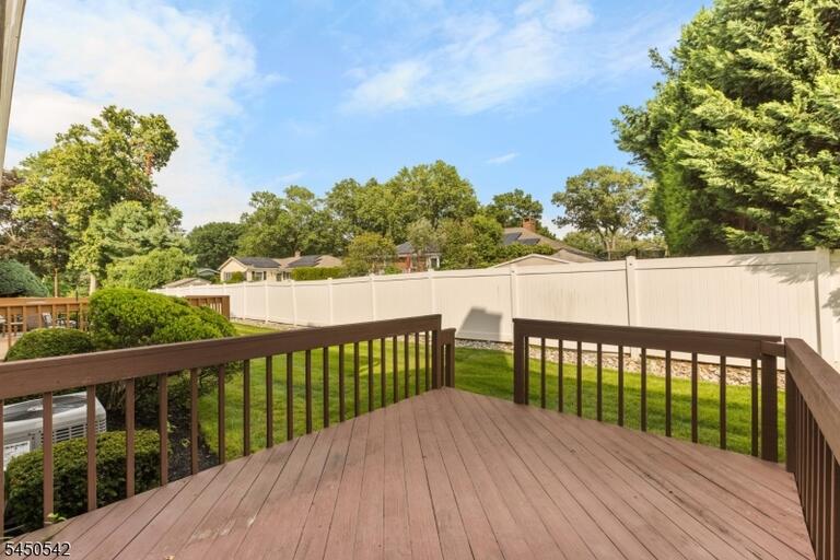 Property listing MLS 4044040 photo 28