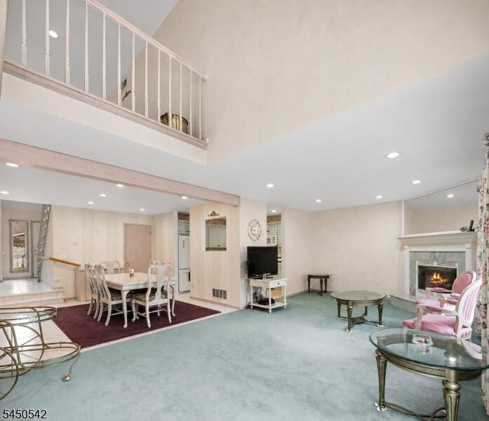 Property listing MLS 4044040 photo 5
