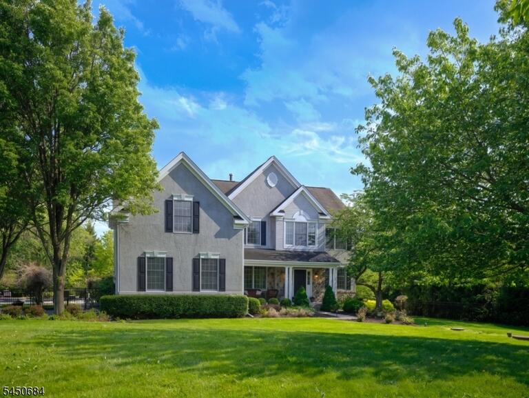 Property listing MLS 4044149 photo 1