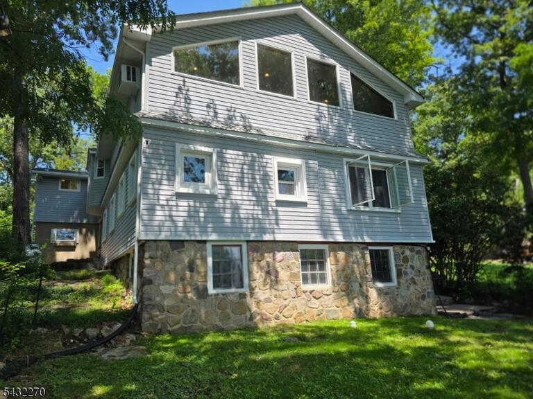 Property listing MLS 4044187 photo 26