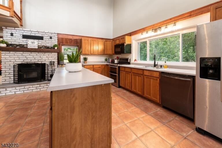 Property listing MLS 4044187 photo 8