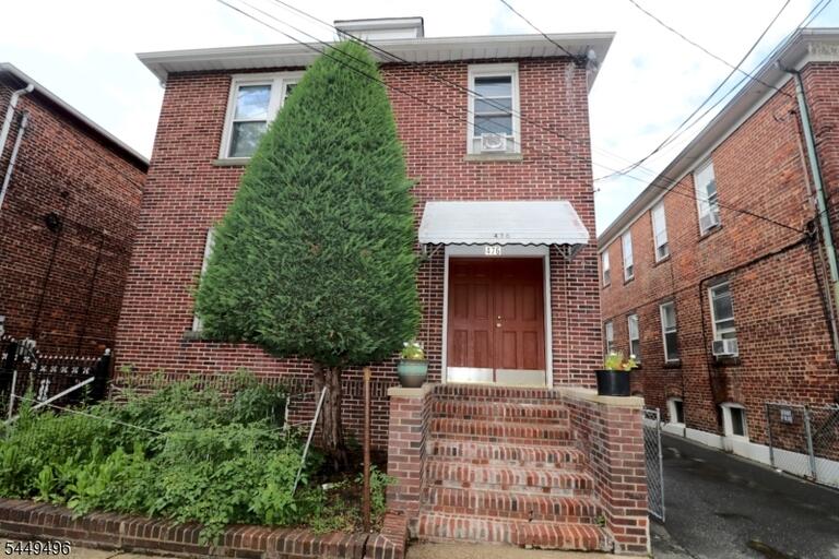 Property listing MLS 4044214 photo 2