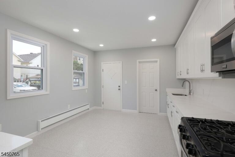 Property listing MLS 4044215 photo 5