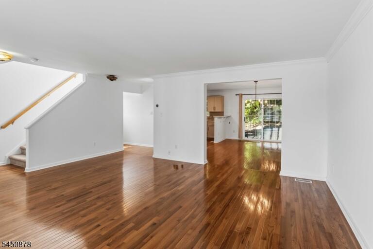 Property listing MLS 4044317 photo 4
