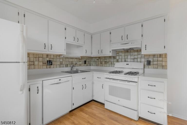 Property listing MLS 4044360 photo 10