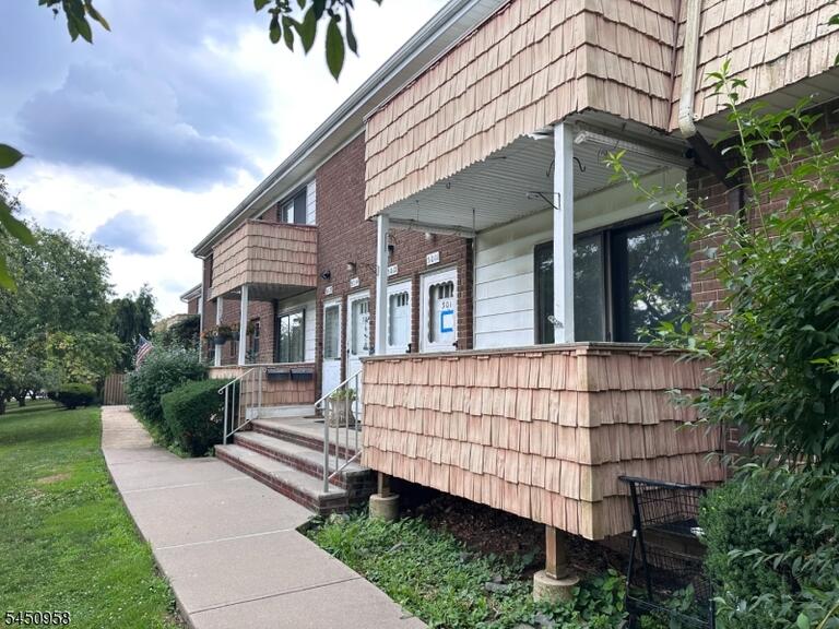 Property listing MLS 4044374 photo 8