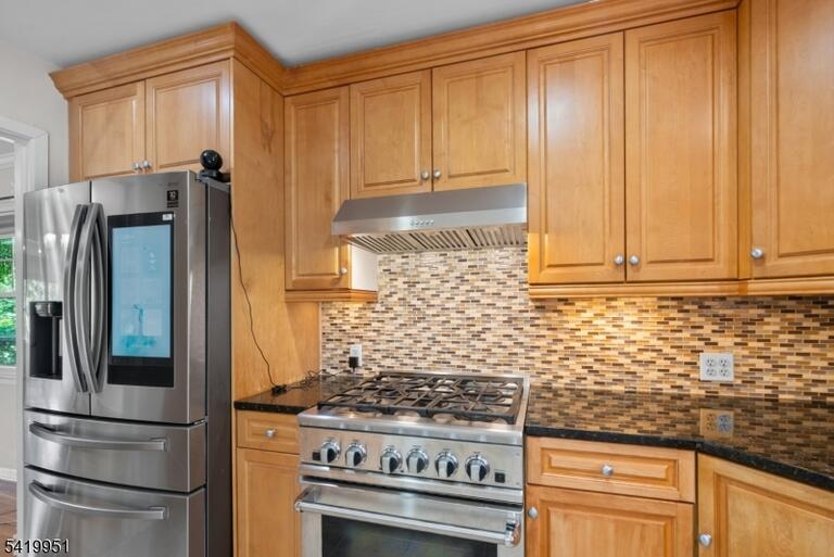 Property listing MLS 4044448 photo 9