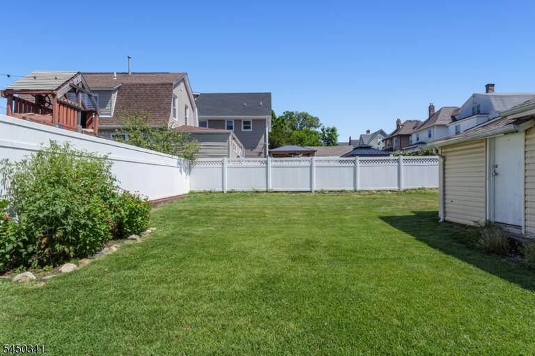 Property listing MLS 4044474 photo 18
