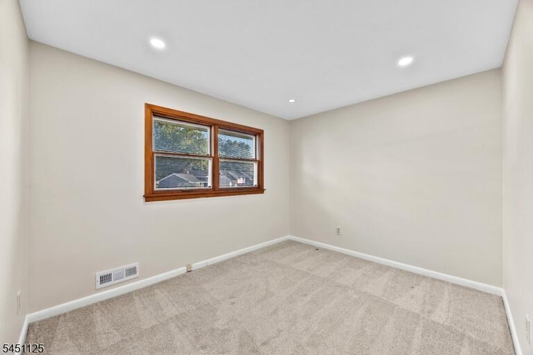 Property listing MLS 4044515 photo 17