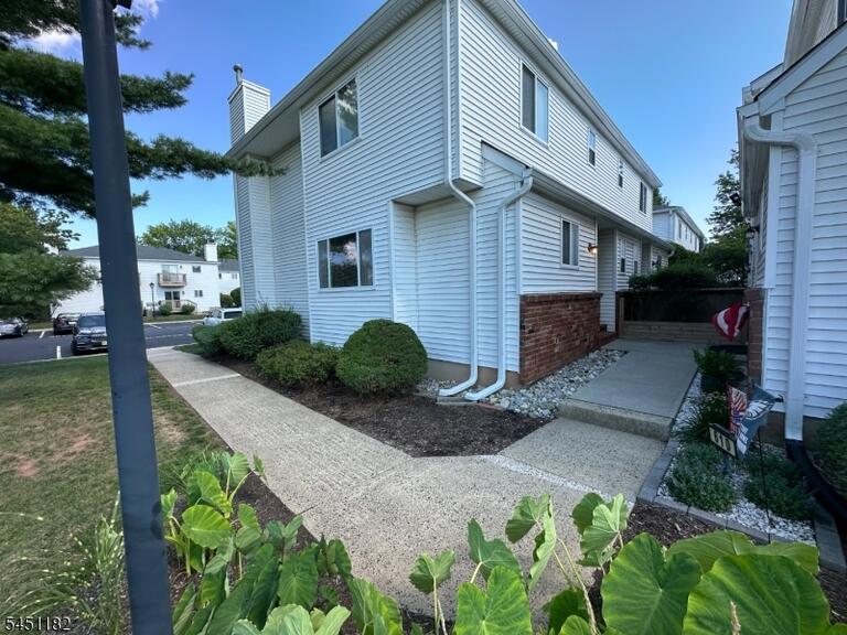 Property listing MLS 4044547 photo 22