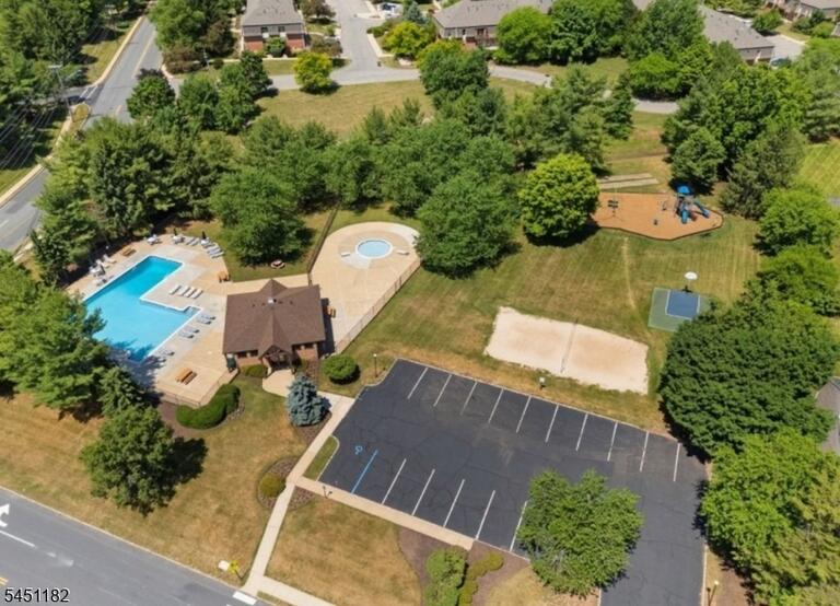 Property listing MLS 4044547 photo 23