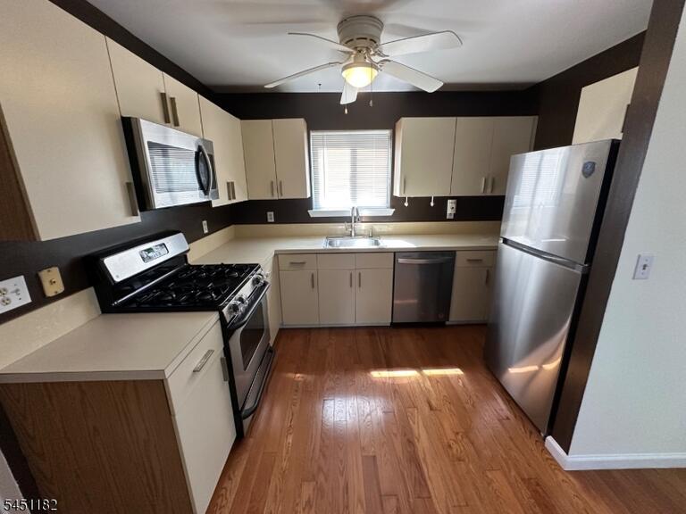 Property listing MLS 4044547 photo 3