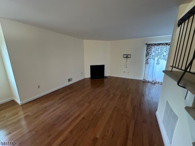 Property listing MLS 4044547 photo 5