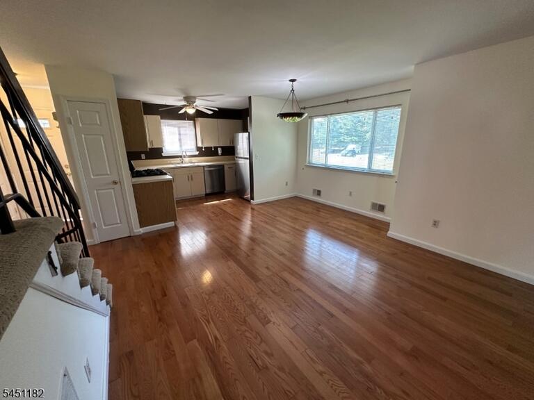 Property listing MLS 4044547 photo 6