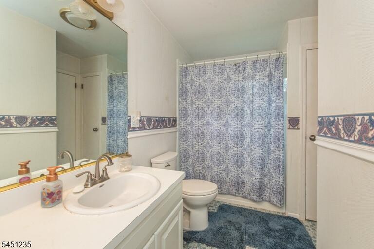 Property listing MLS 4044584 photo 11
