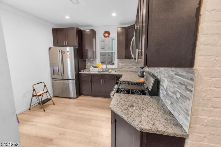 Property listing MLS 4044601 photo 16
