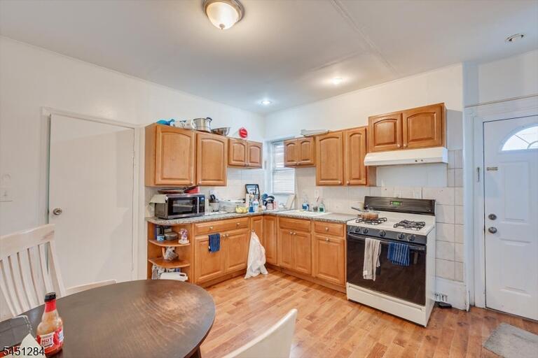 Property listing MLS 4044630 photo 14