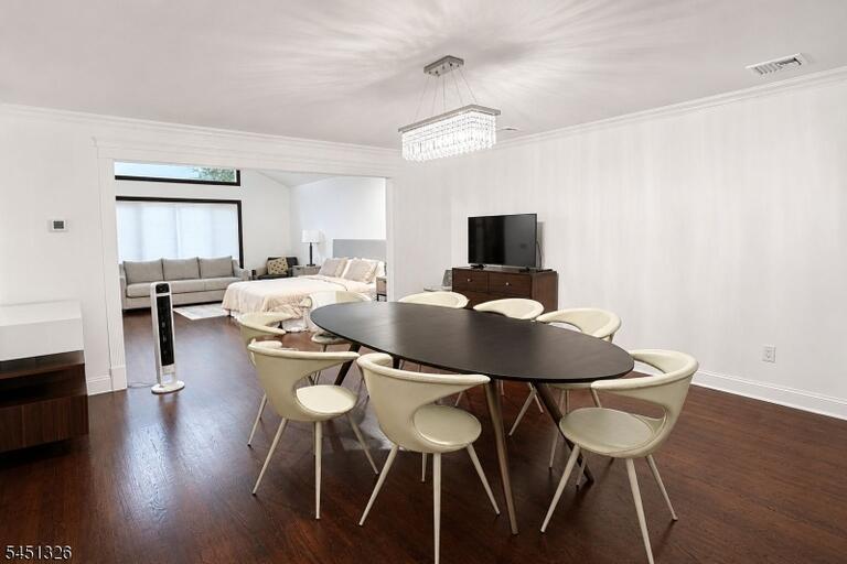 image-4044683-11.jpeg