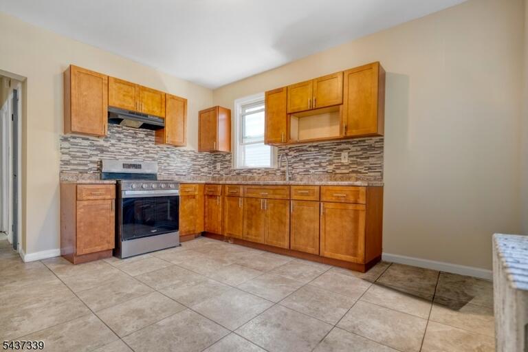 Property listing MLS 4044684 photo 16