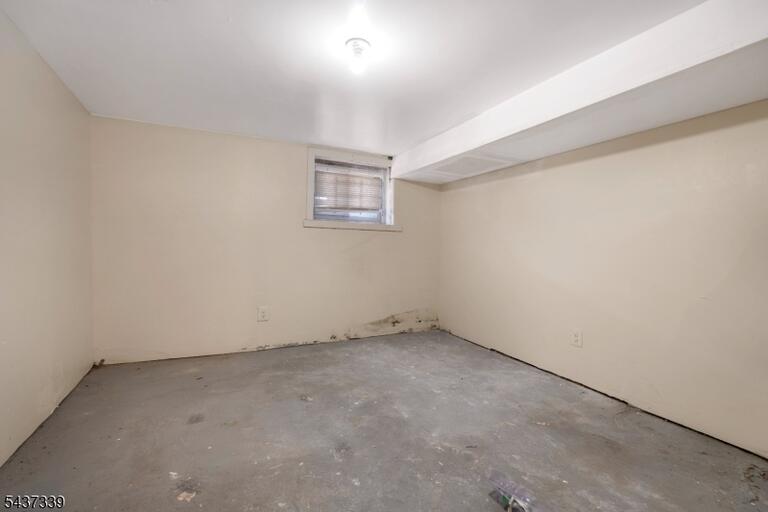 Property listing MLS 4044684 photo 35