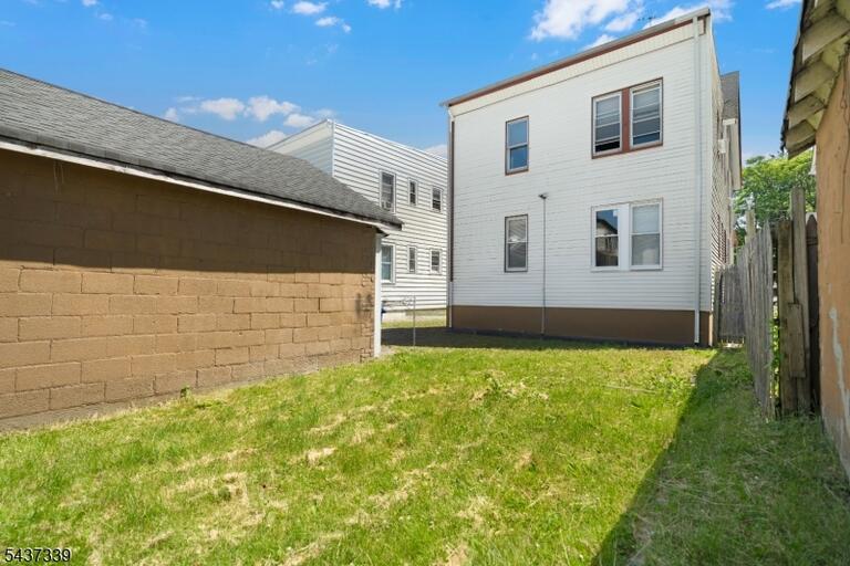 Property listing MLS 4044684 photo 4