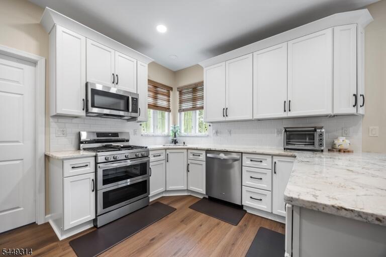 Property listing MLS 4044698 photo 3